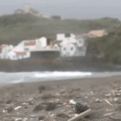 beach-plastic-pollution-sm